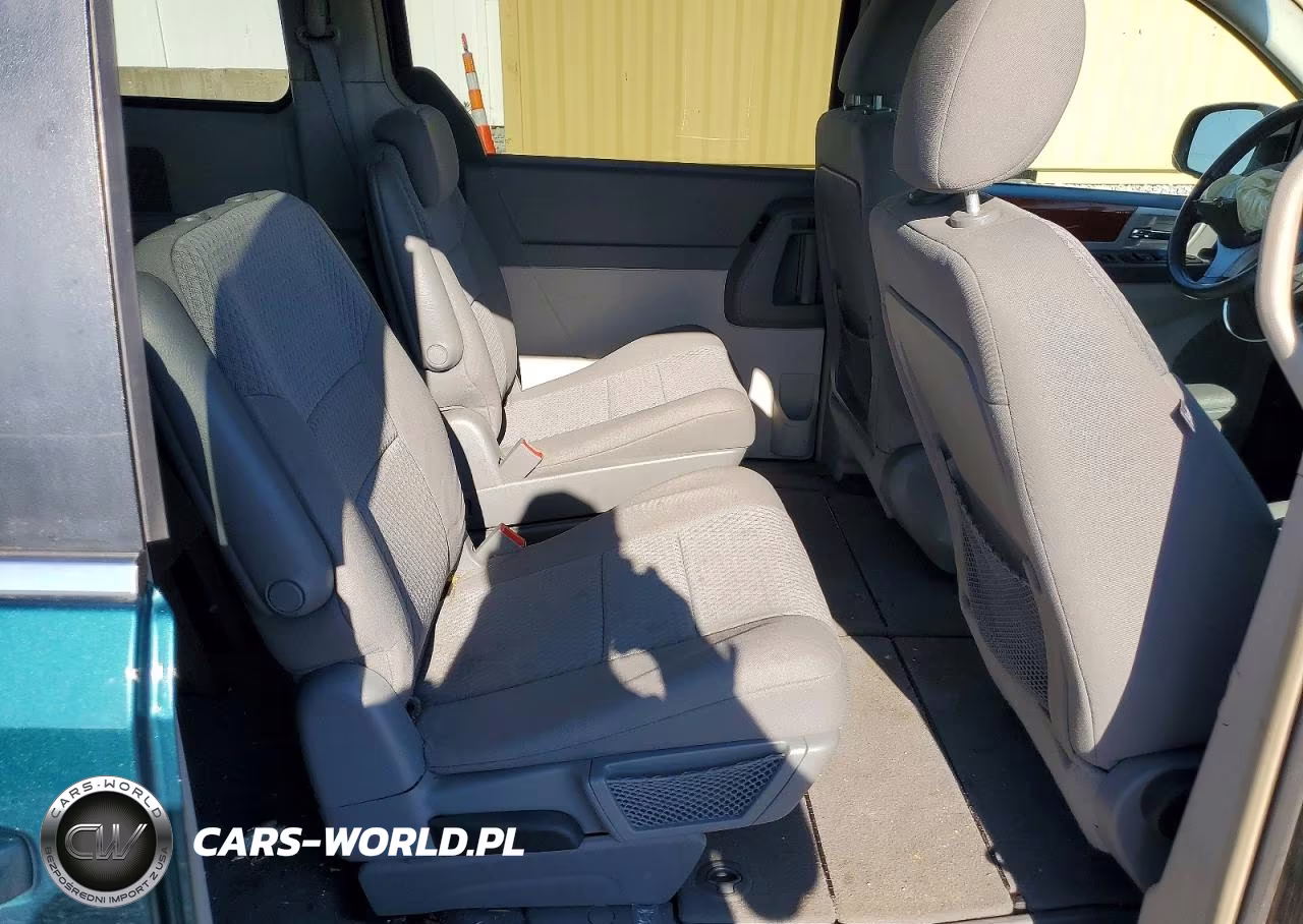 2009 Chrysler Town & Country Touring VIN:2A8HR54169R561520 - 11
