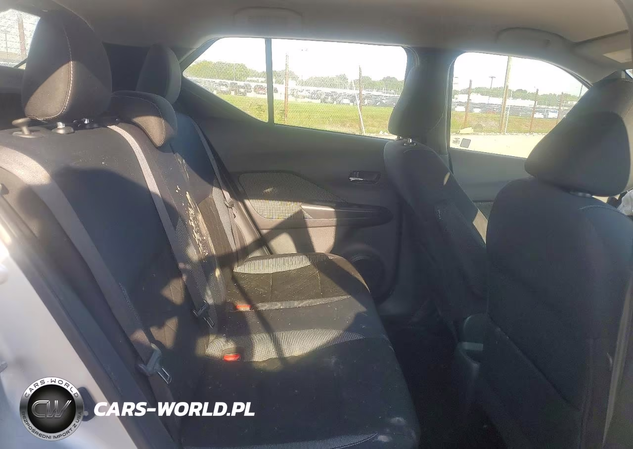 2019 Nissan Kicks Sv VIN:3N1CP5CU3KL550175 - 11