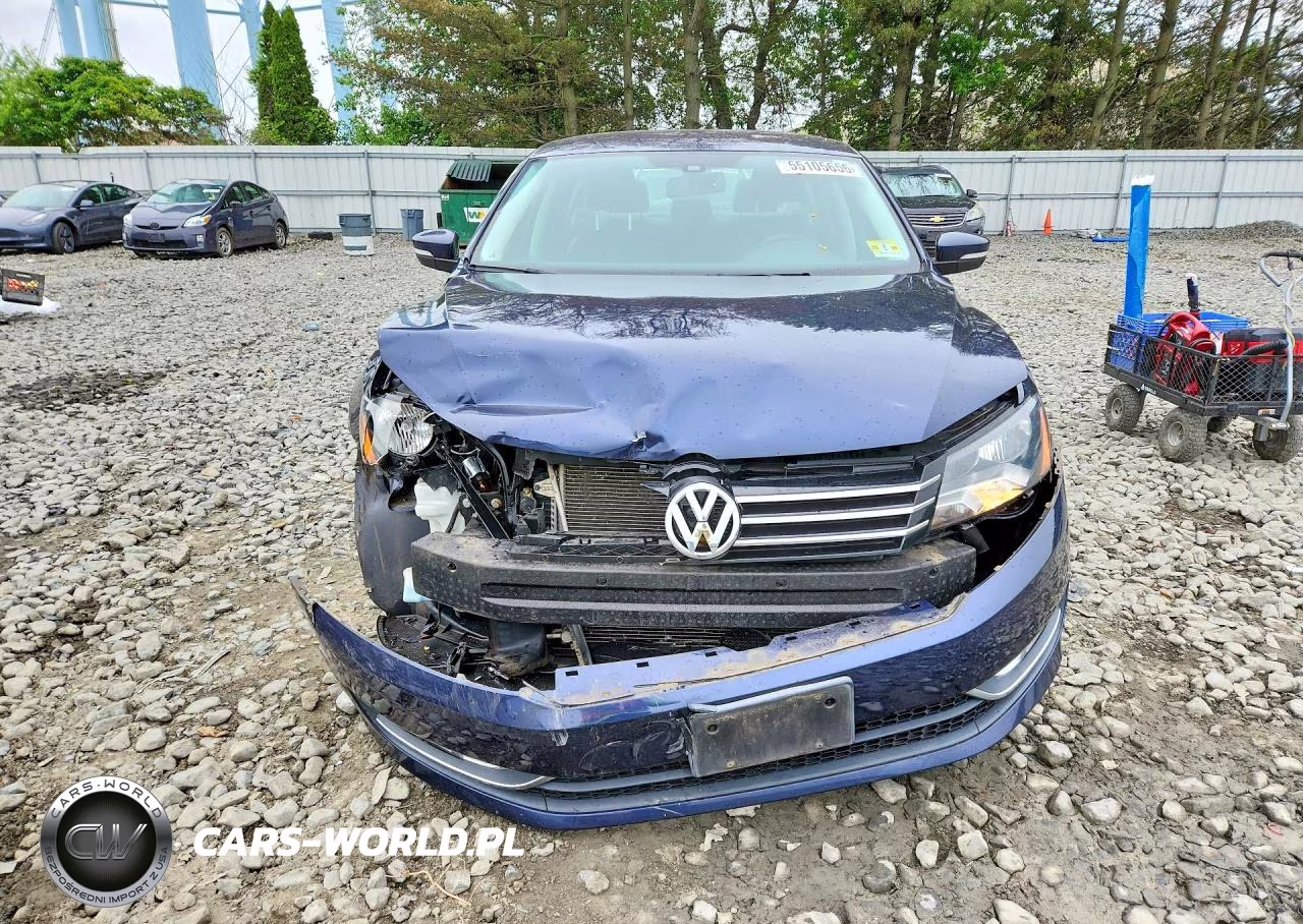 2015 Volkswagen Passat S VIN:1VWAT7A36FC101769 - 5
