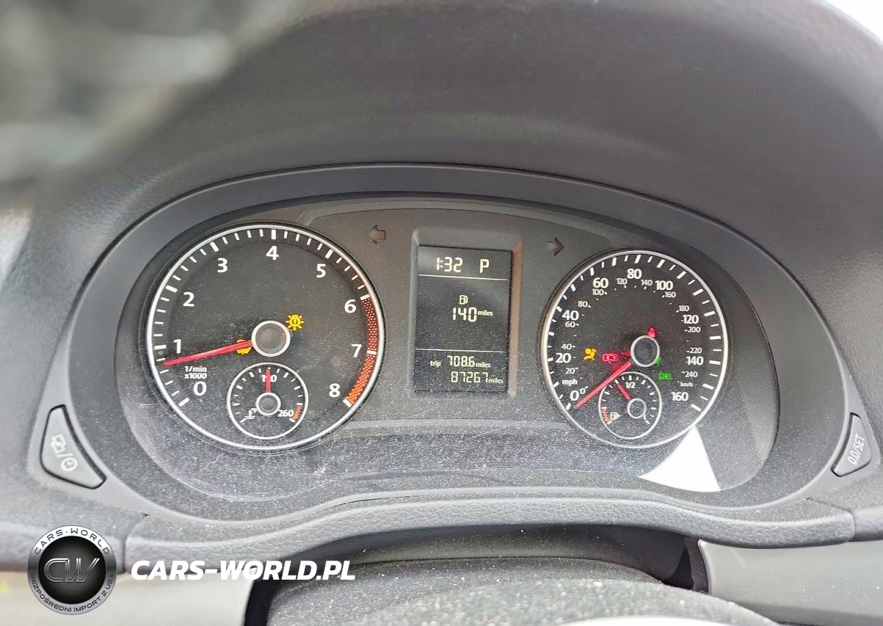 2015 Volkswagen Passat S VIN:1VWAT7A36FC101769 - 9