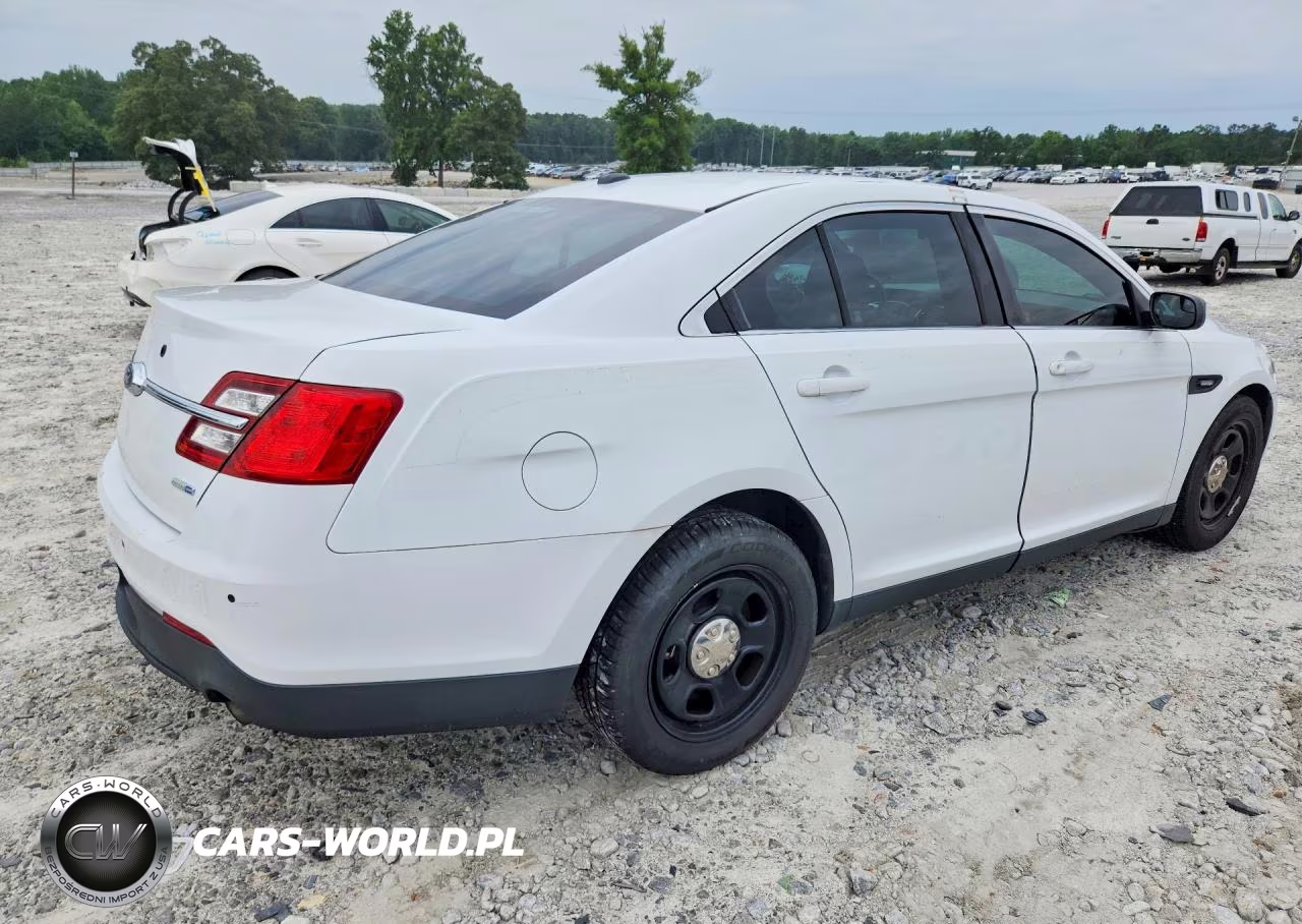 2018 Ford Taurus Police Interceptor VIN:1FAHP2MKXJG137063 - 3