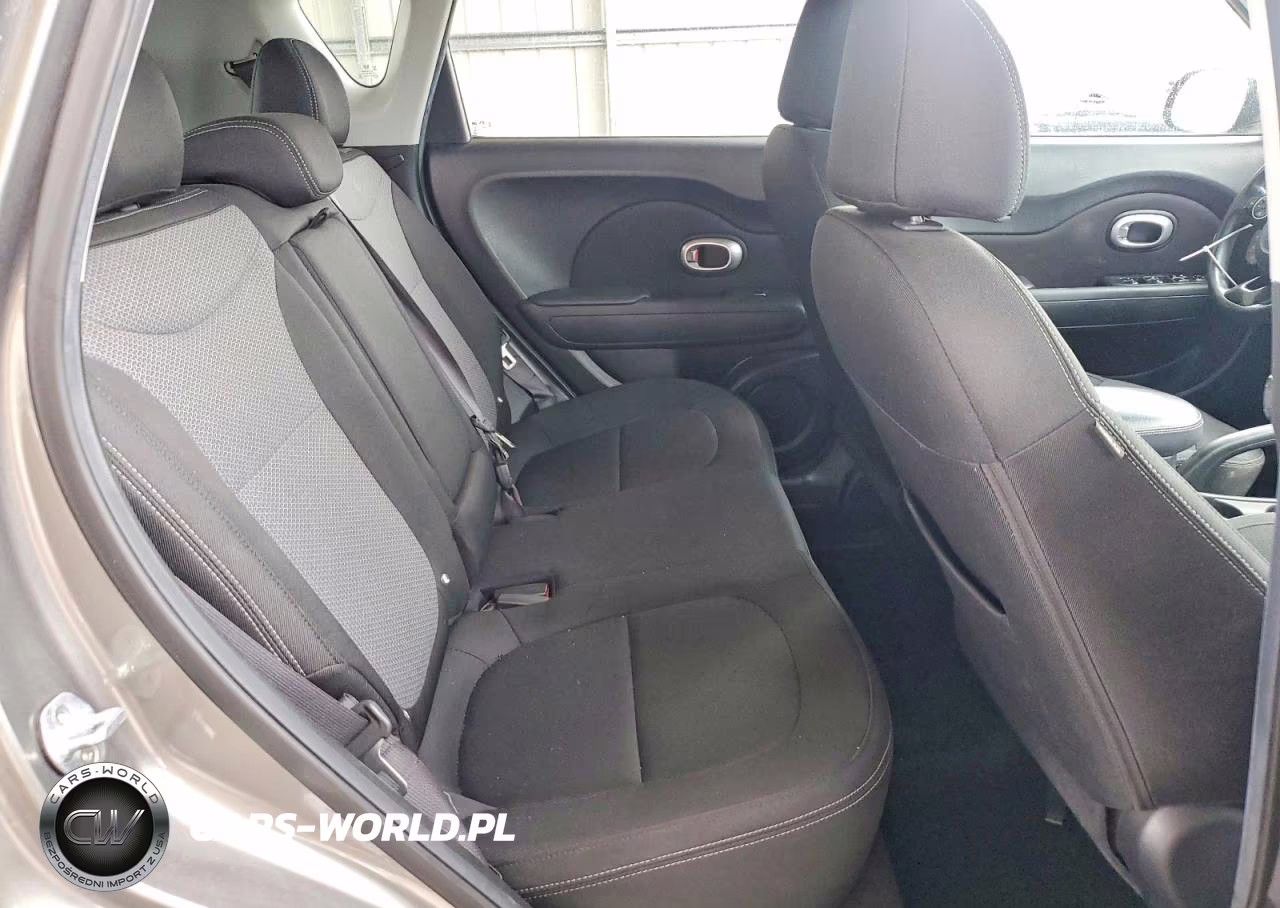 2018 Kia Soul + VIN:KNDJP3A56J7528761 - 11