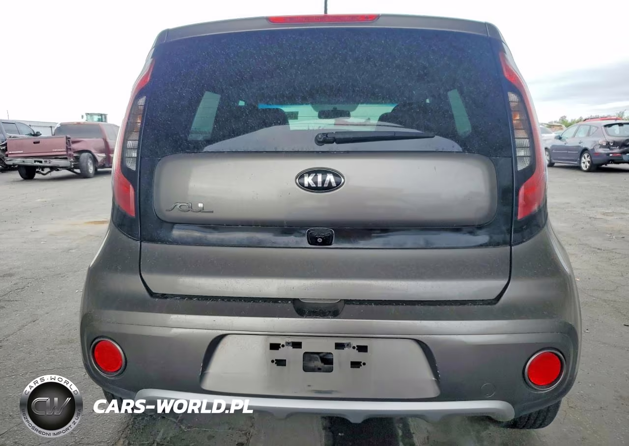 2018 Kia Soul + VIN:KNDJP3A56J7528761 - 6