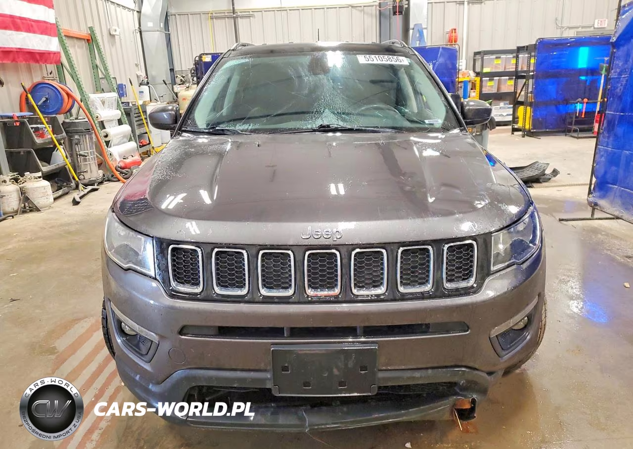 2018 Jeep Compass Latitude VIN:3C4NJDBB1JT501069 - 5
