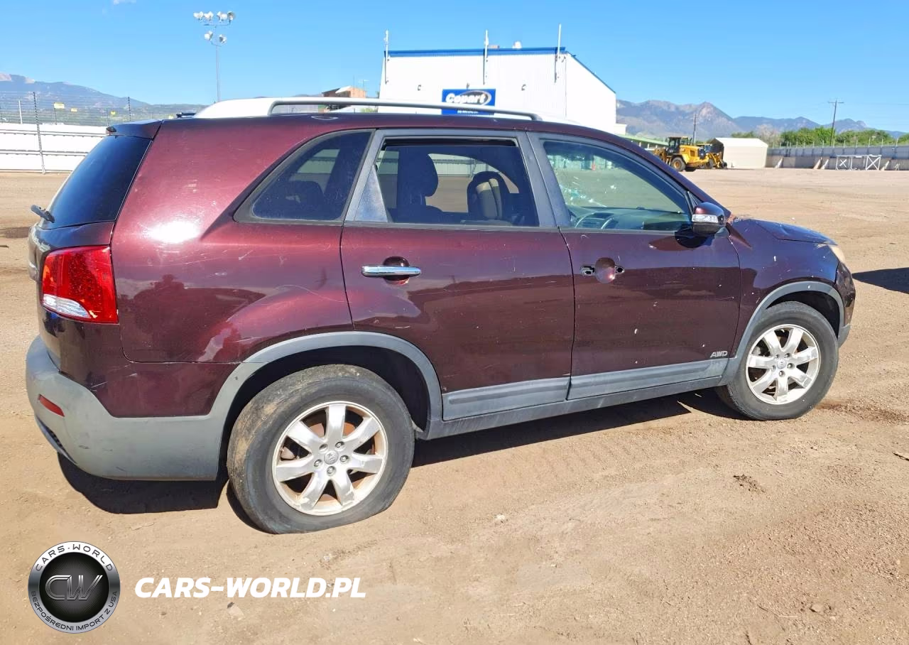 2012 Kia Sorento Lx VIN:5XYKTDA26CG250784 - 3