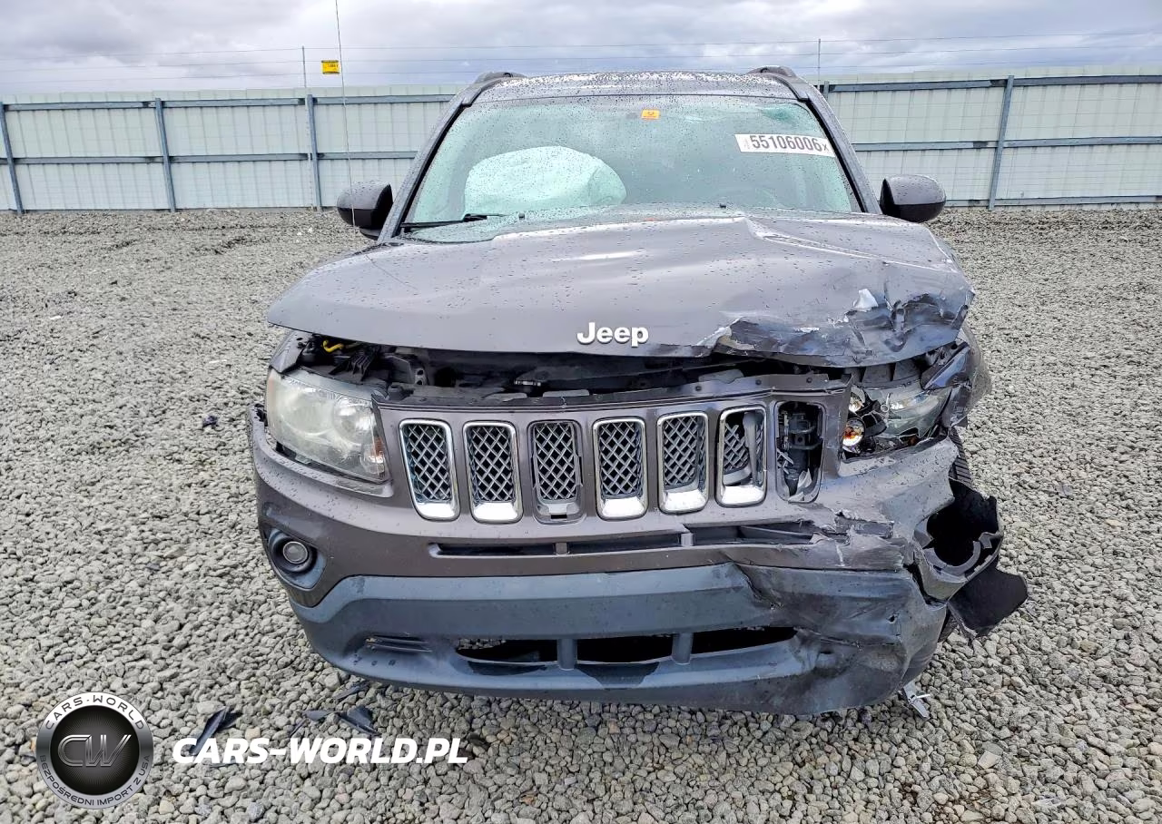 2016 Jeep Compass Latitude VIN:1C4NJCEB3GD599929 - 5