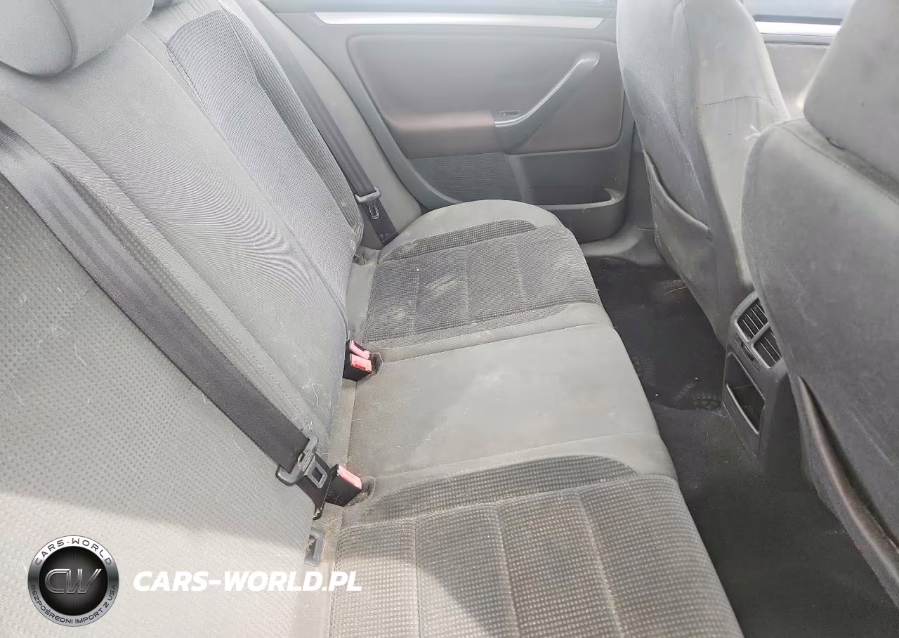 2008 Volkswagen Jetta S VIN:3VWJZ71K28M093015 - 10