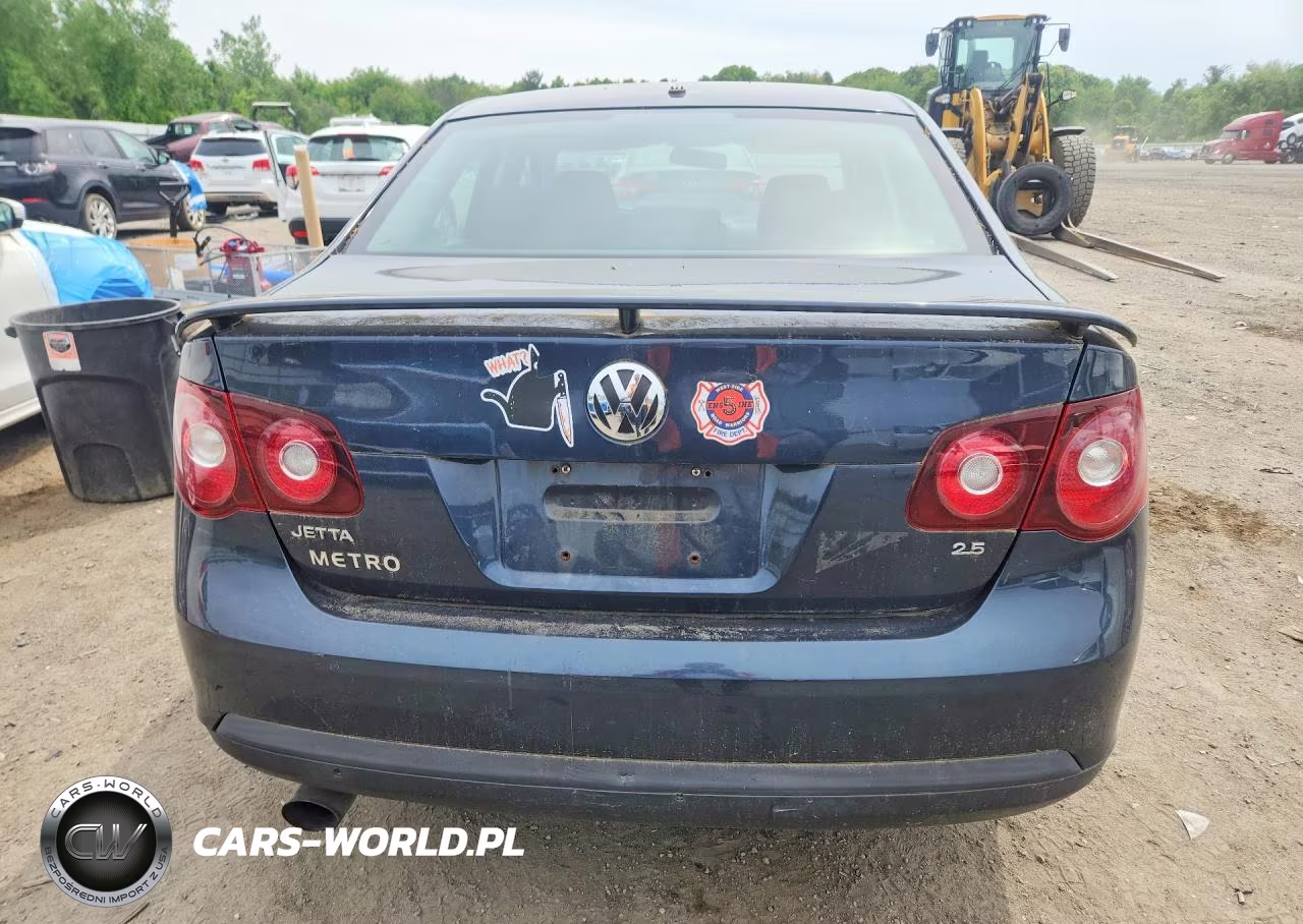 2008 Volkswagen Jetta S VIN:3VWJZ71K28M093015 - 6