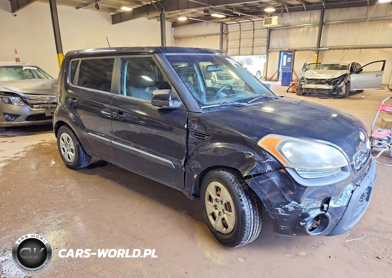 2013 Kia Soul Base VIN:KNDJT2A52D7583752 - 4