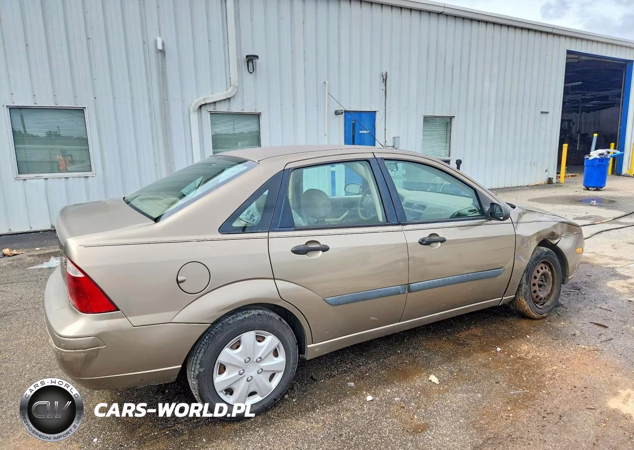 2005 Ford Focus Zx4 VIN:1FAFP34N95W261571 - 3