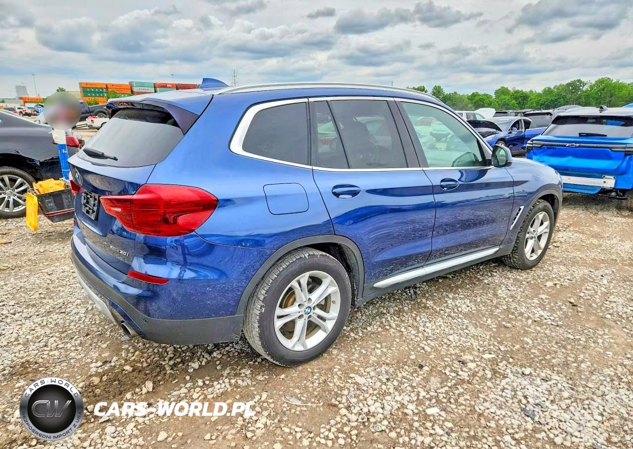 2018 BMW X3 xDrive30I VIN:5UXTR9C57JLD71852 - 3