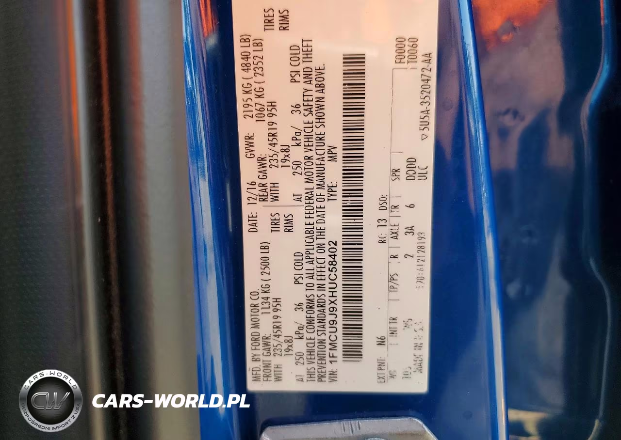 2017 Ford Escape Platinum VIN:1FMCU9J9XHUC58402 - 13