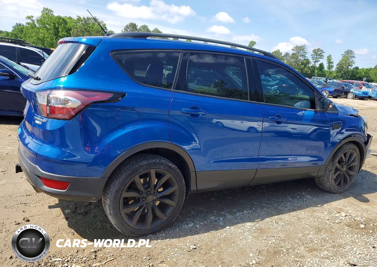 2017 Ford Escape Platinum VIN:1FMCU9J9XHUC58402 - 3