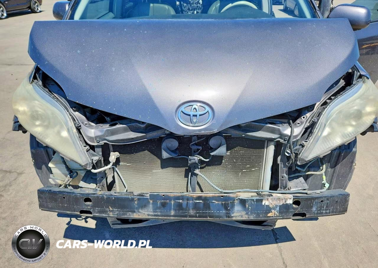 2011 Toyota Sienna Xle 8-Passenger VIN:5TDYK3DC1BS117623 - 11