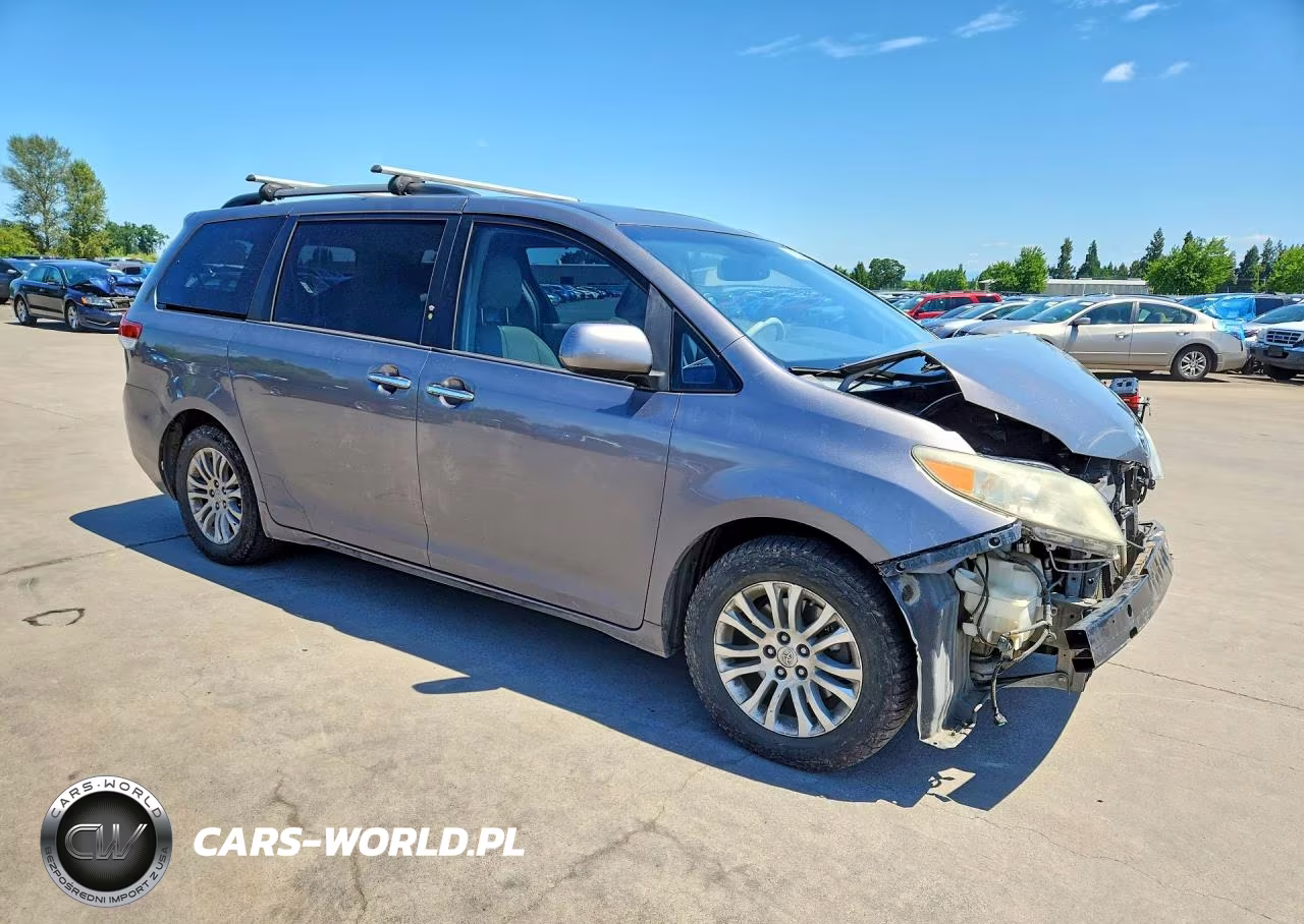 2011 Toyota Sienna Xle 8-Passenger VIN:5TDYK3DC1BS117623 - 4