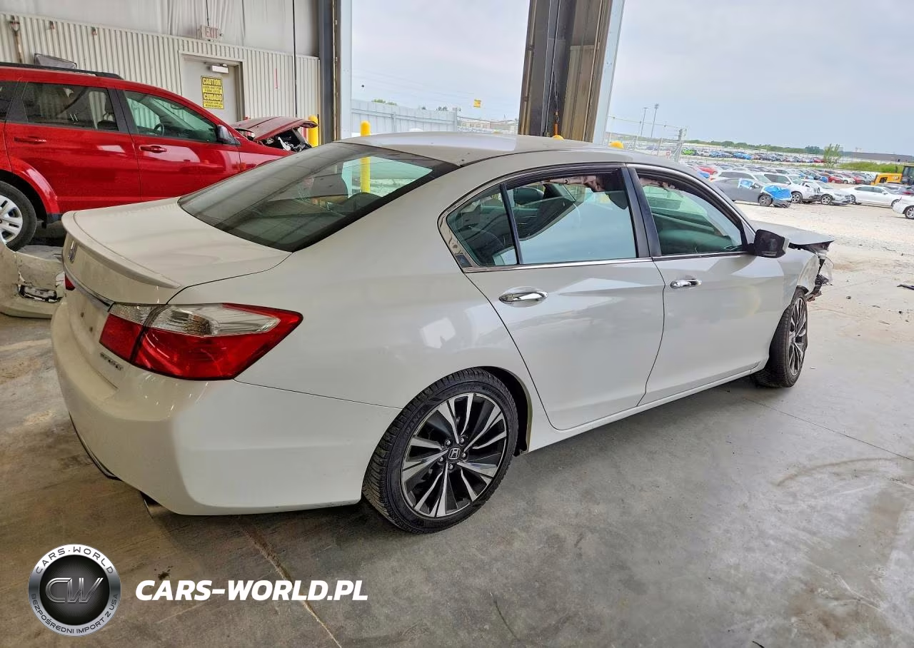 2015 Honda Accord Sport VIN:1HGCR2F57FA224176 - 3