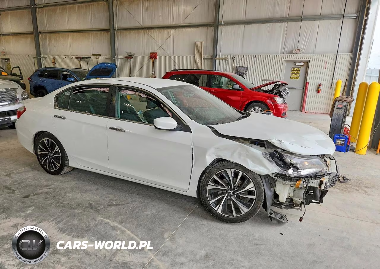 2015 Honda Accord Sport VIN:1HGCR2F57FA224176 - 4