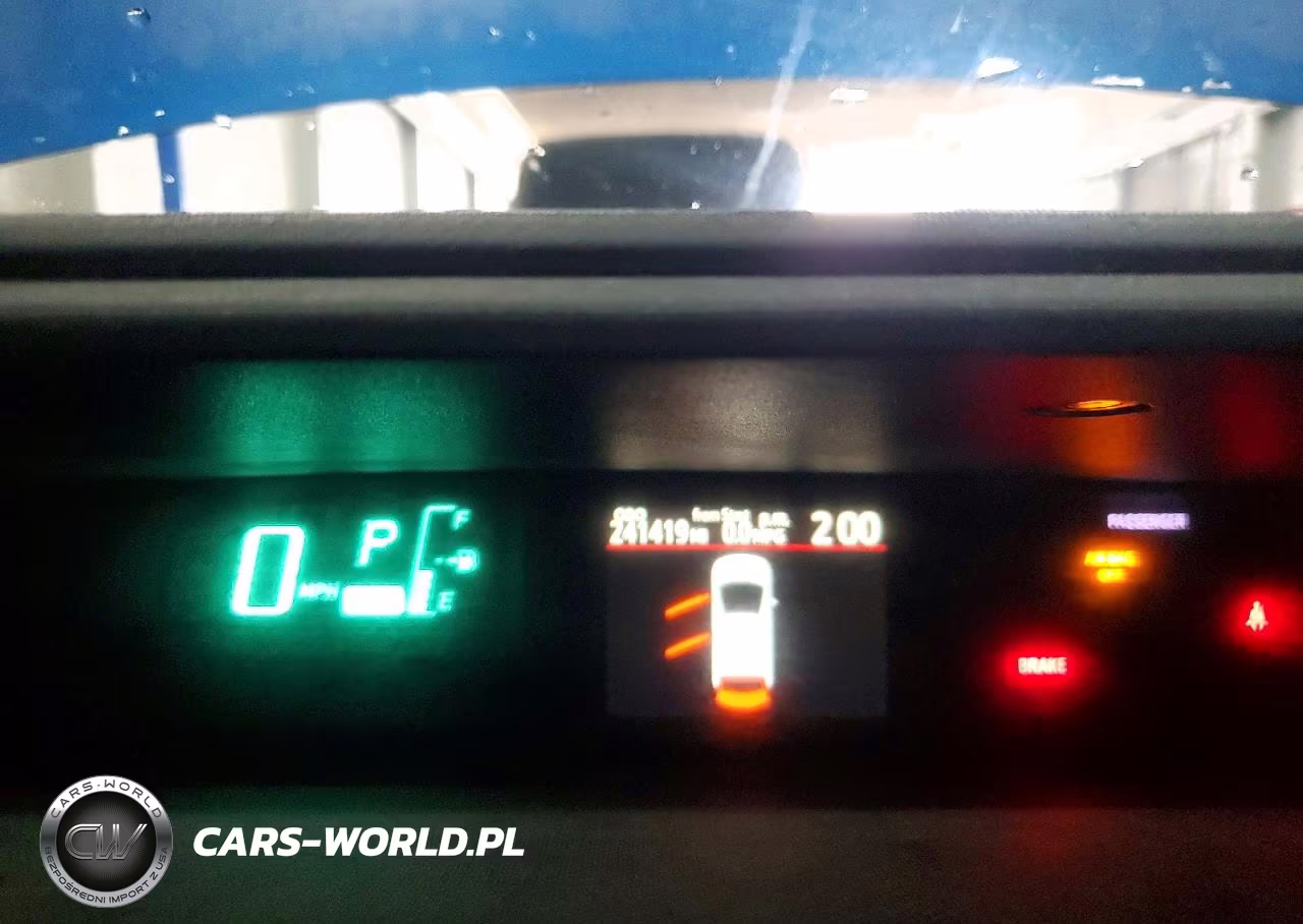 2012 Toyota Prius C Two VIN:JTDKDTB30C1516377 - 9