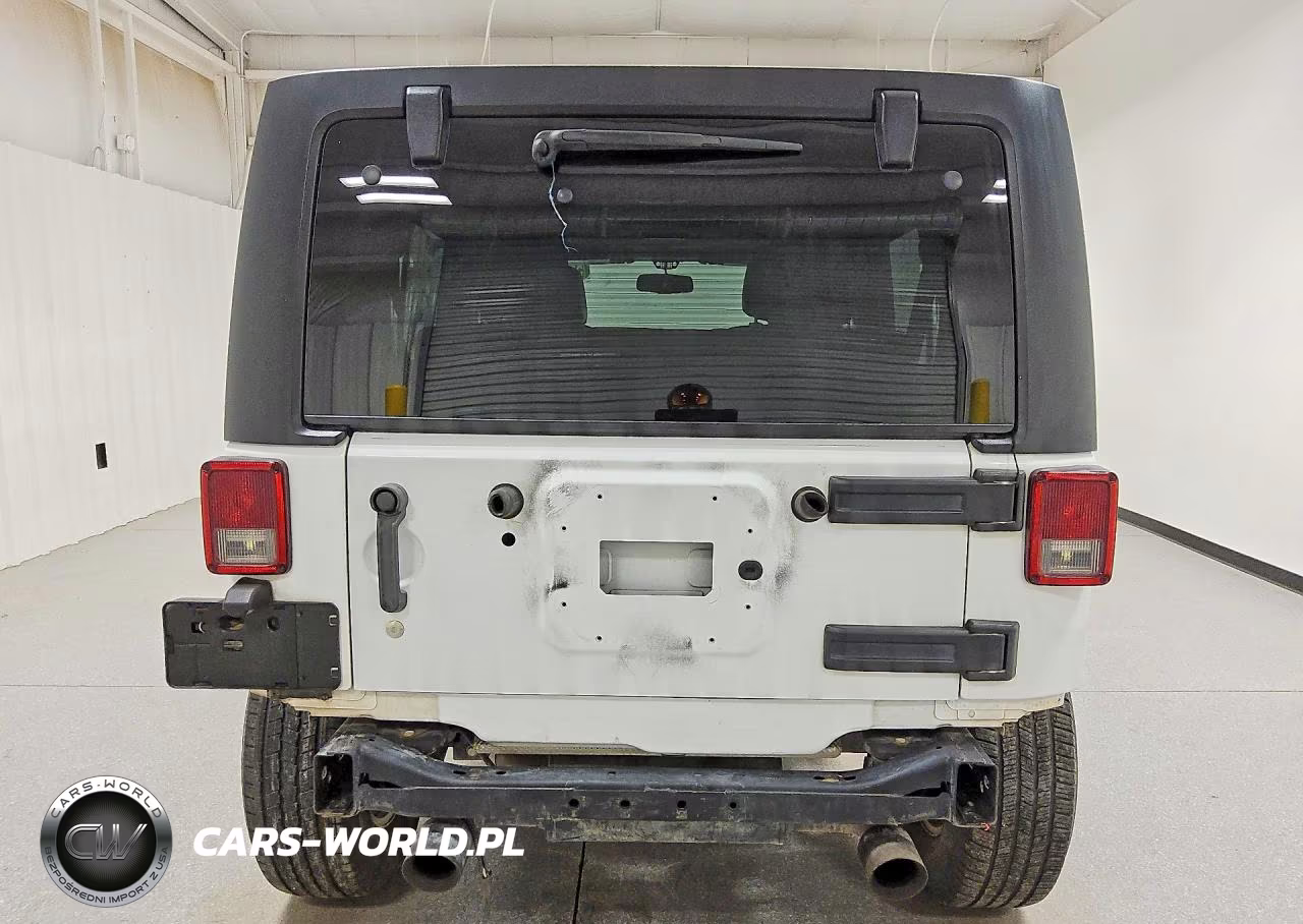 2014 Jeep Wrangler Unlimited Sport VIN:1C4BJWDG3EL313307 - 6