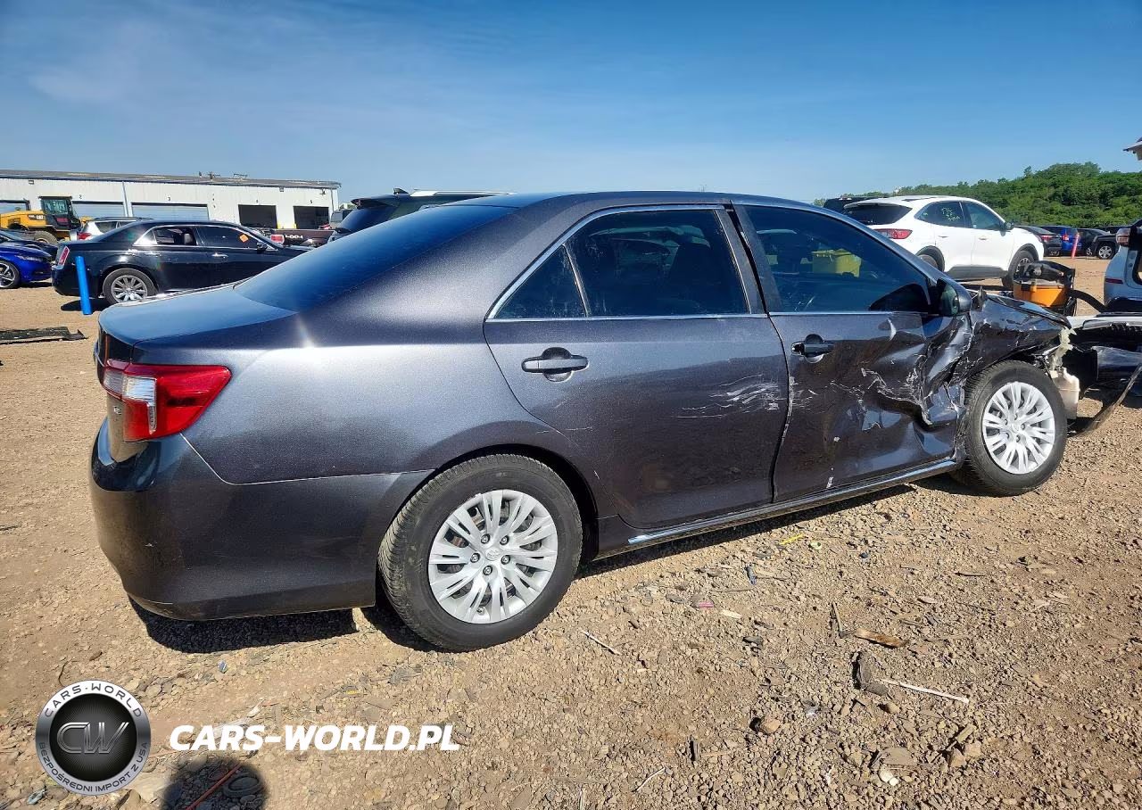 2012 Toyota Camry Le VIN:4T1BF1FK2CU606561 - 3