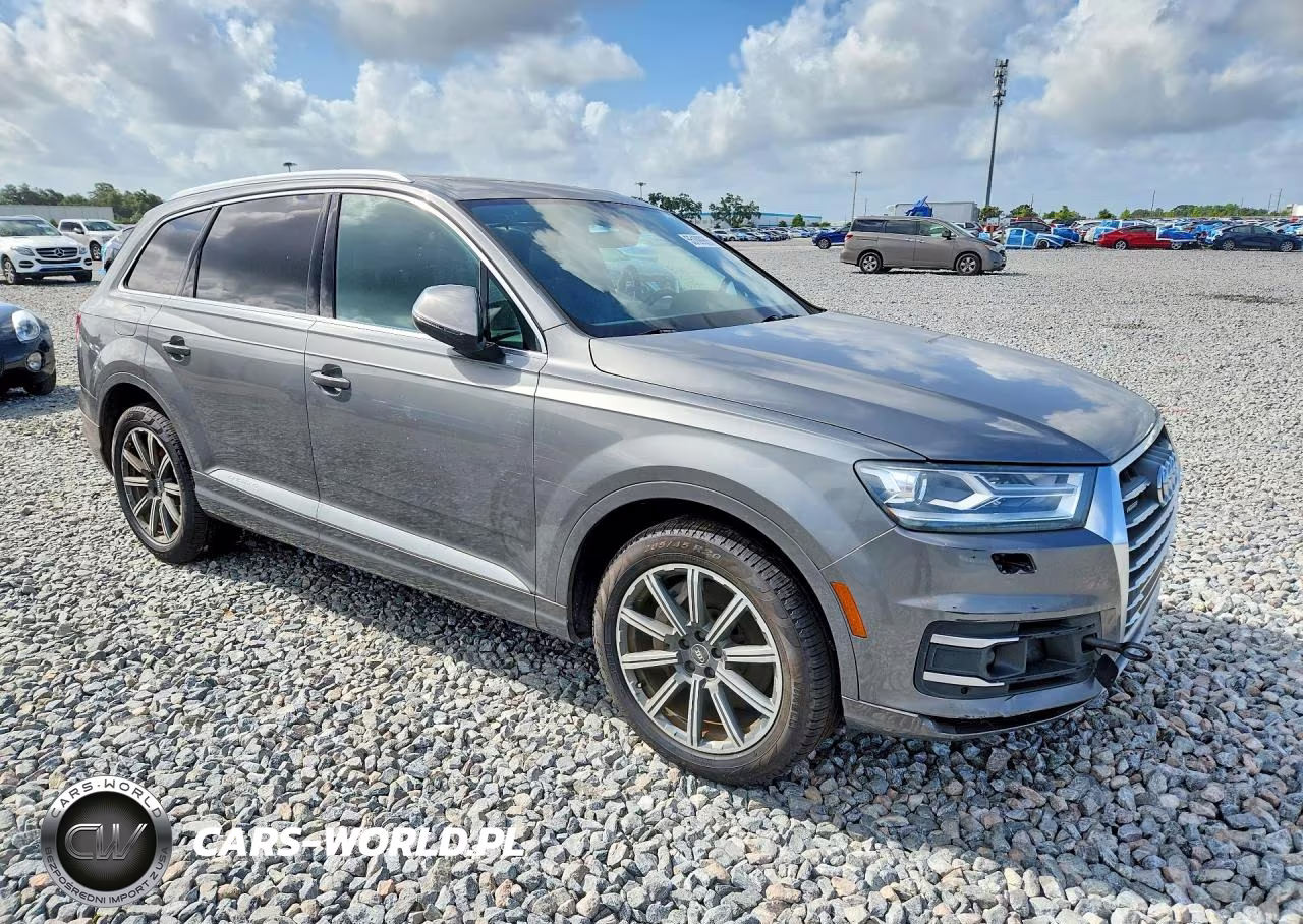 2017 Audi Q7 Premium Plus VIN:WA1LAAF79HD019391 - 4