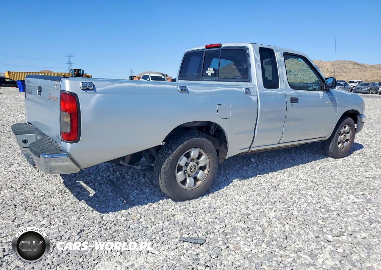 2000 Nissan Frontier King Cab Xe VIN:1N6DD26S1YC355678 - 3