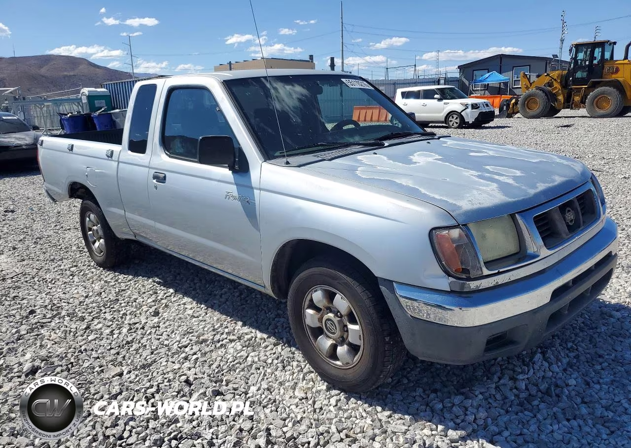 2000 Nissan Frontier King Cab Xe VIN:1N6DD26S1YC355678 - 4