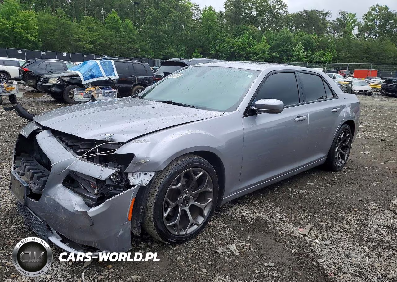 2015 Chrysler 300 S – zdjęcie 1 z 12