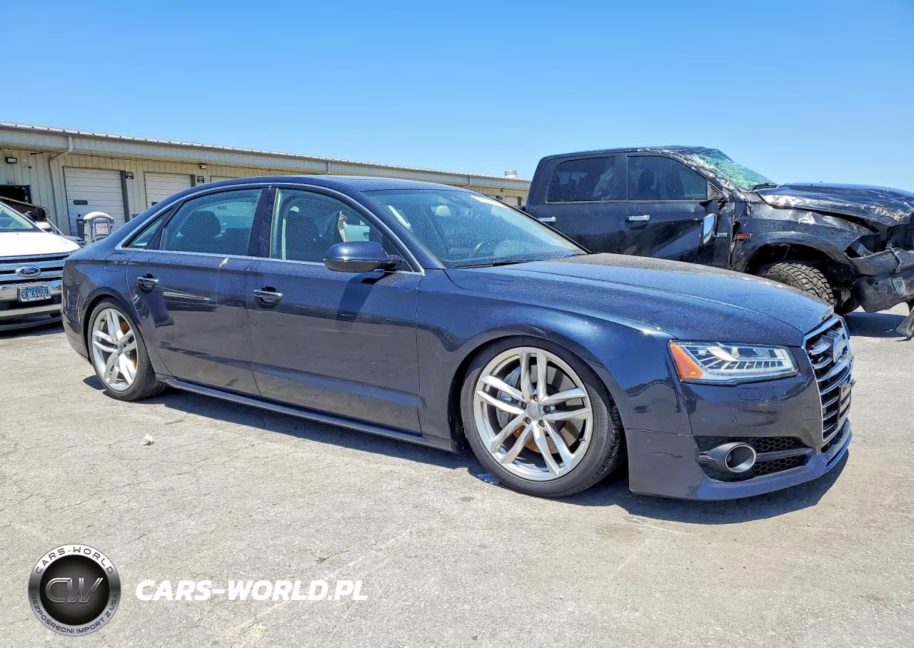 2017 Audi A8 L Quattro VIN:WAU43AFD4HN003780 - 4