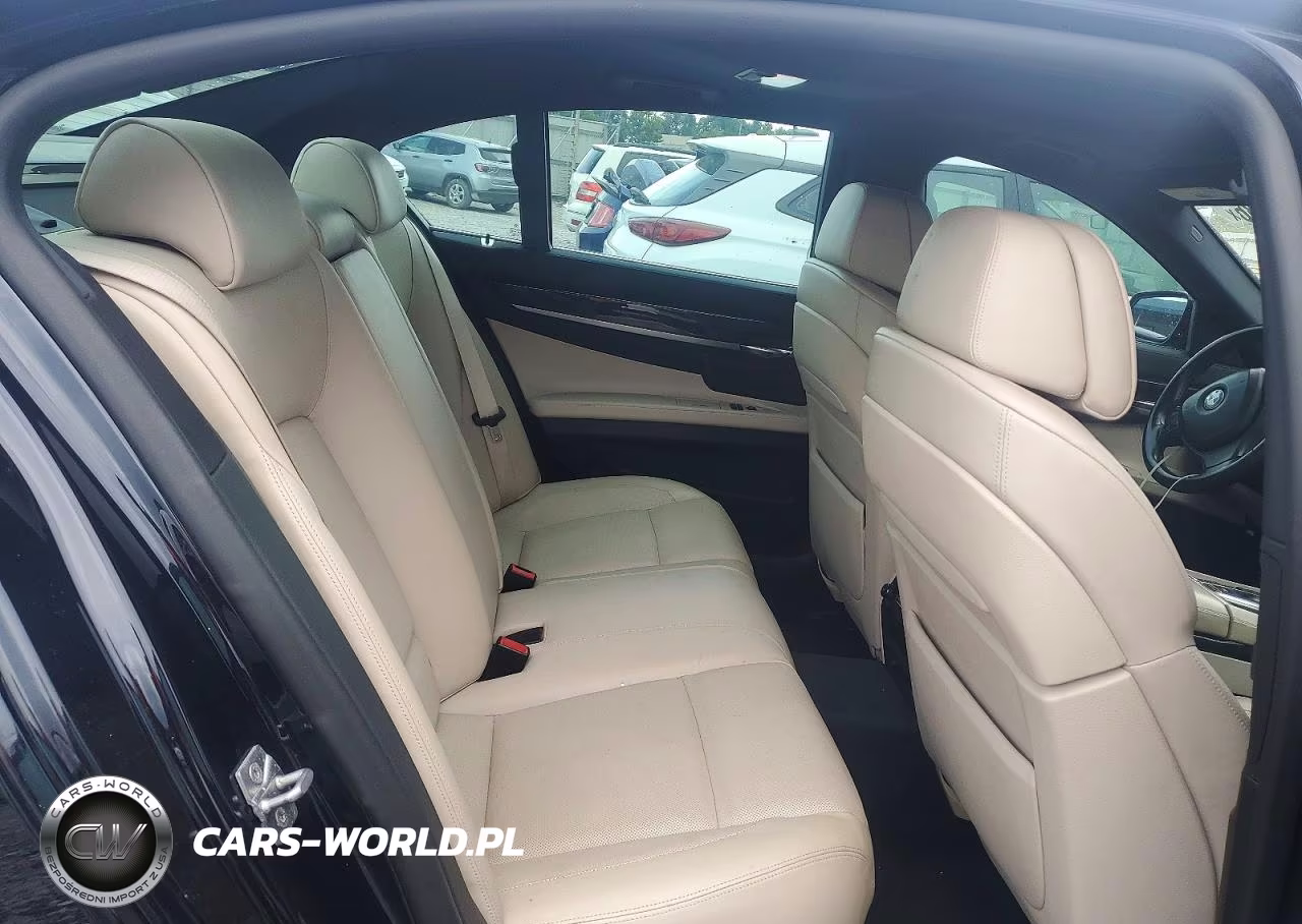 2012 BMW 750 I VIN:WBAKA8C58CCY37834 - 10