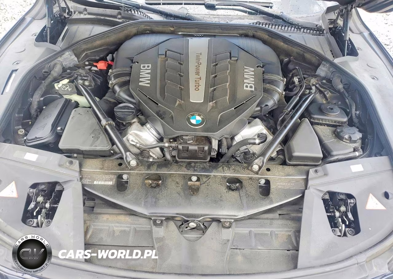 2012 BMW 750 I VIN:WBAKA8C58CCY37834 - 11