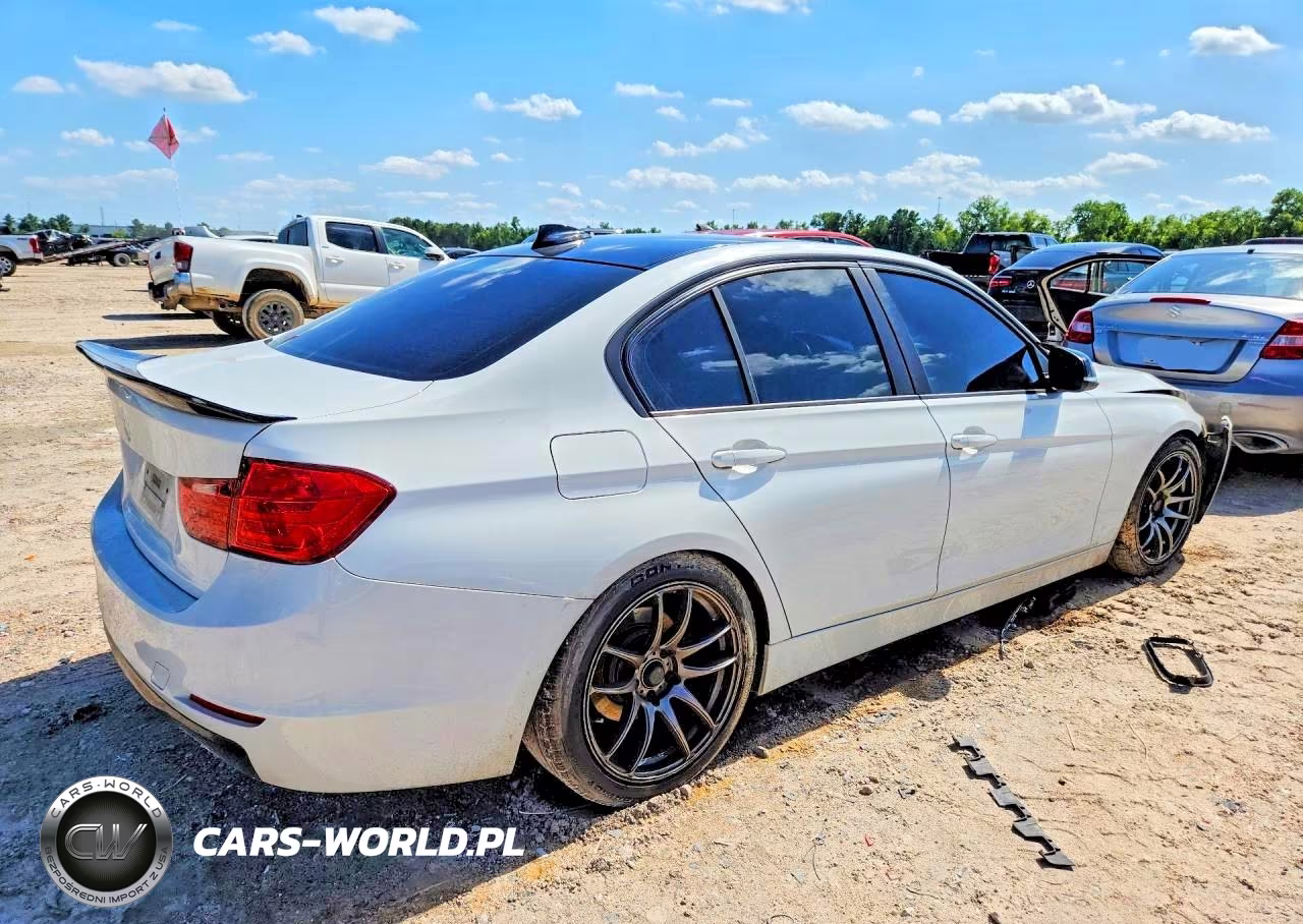 2015 BMW 328 Xi Sulev VIN:WBA3B5G52FNS18973 - 3