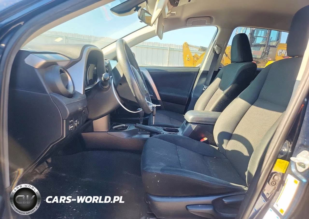 2017 Toyota Rav4 Le VIN:JTMBFREV0HJ131810 - 7