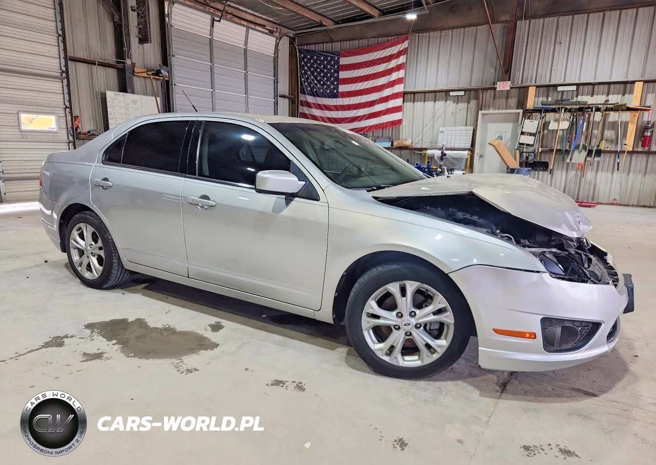 2012 Ford Fusion VIN:3FAHP0HA1CR137423 - 4