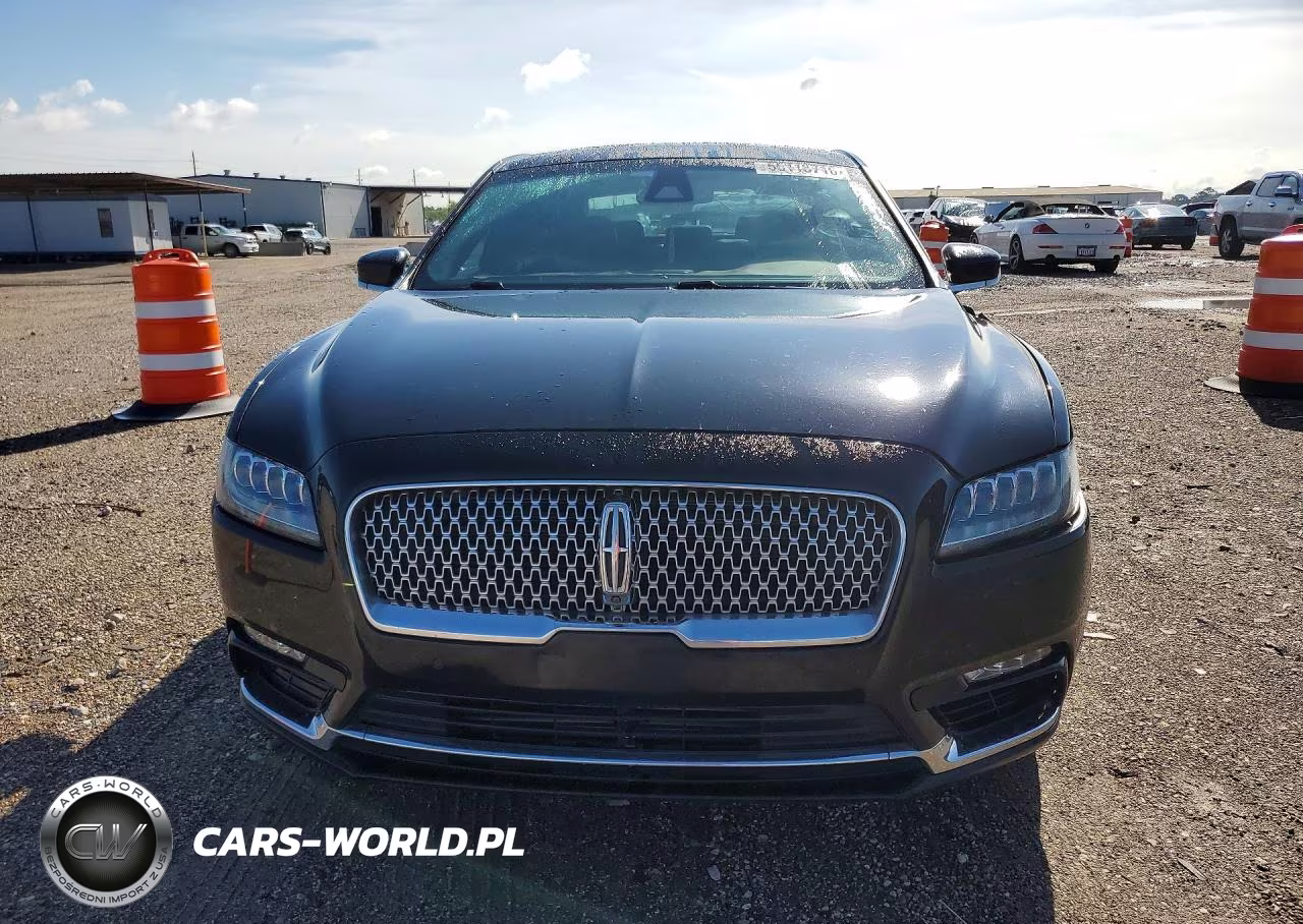 2017 Lincoln Continental Black Label VIN:1LN6L9BC3H5618808 - 5