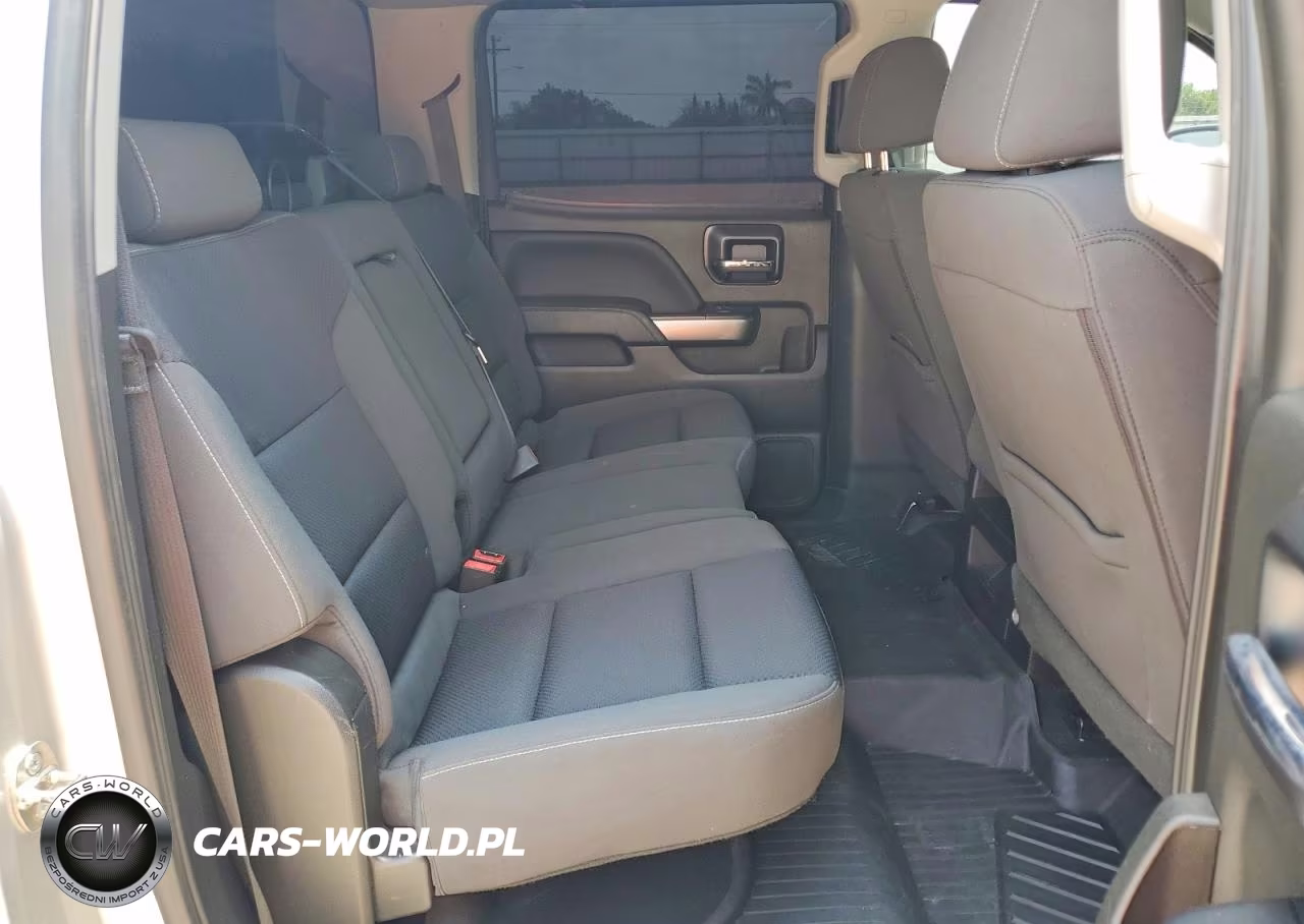 2018 Chevrolet Silverado K1500 Lt VIN:3GCUKREC7JG255695 - 10