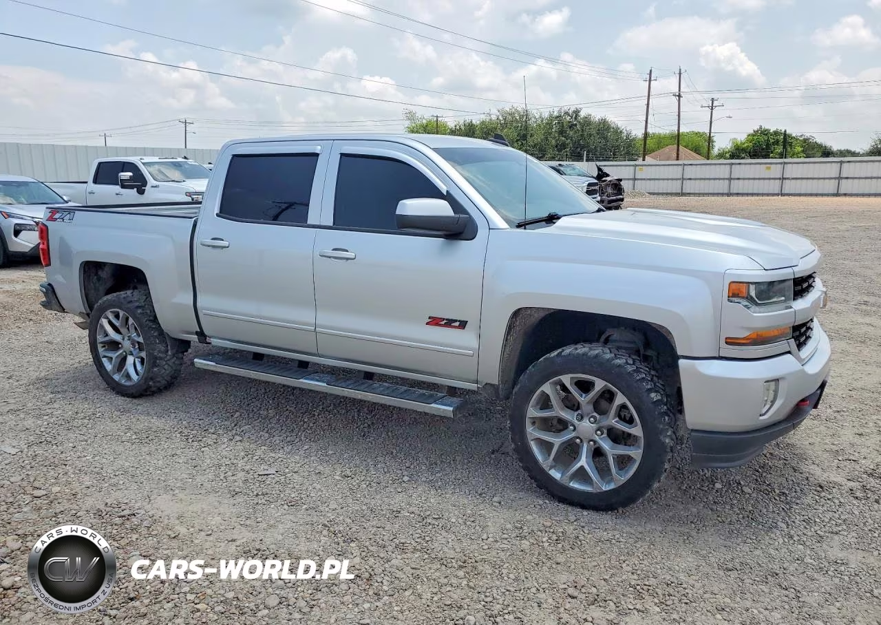 2018 Chevrolet Silverado K1500 Lt VIN:3GCUKREC7JG255695 - 4