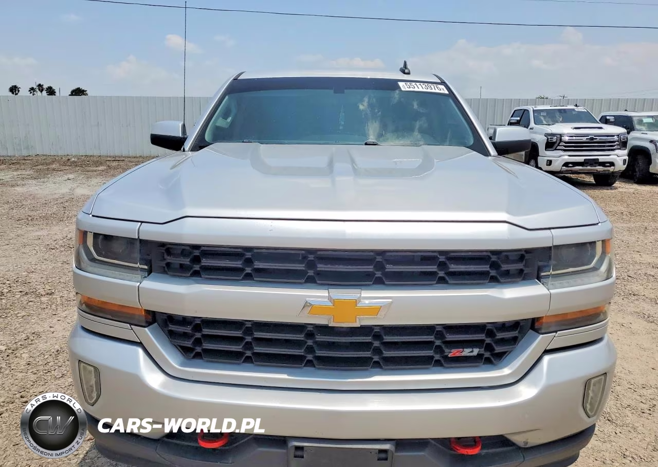 2018 Chevrolet Silverado K1500 Lt VIN:3GCUKREC7JG255695 - 5