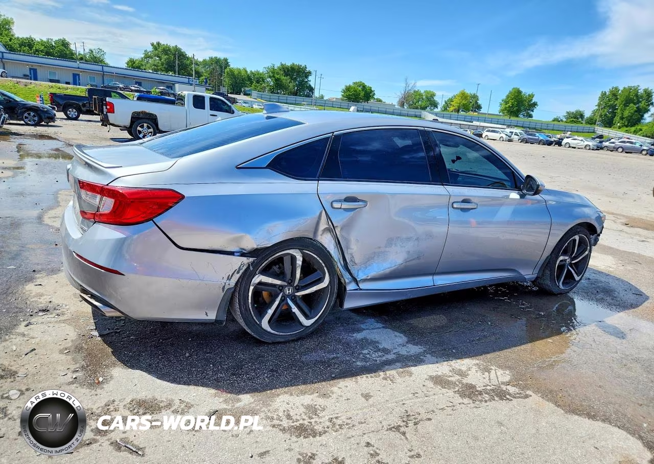 2019 Honda Accord Sport VIN:1HGCV1F34KA105418 - 3