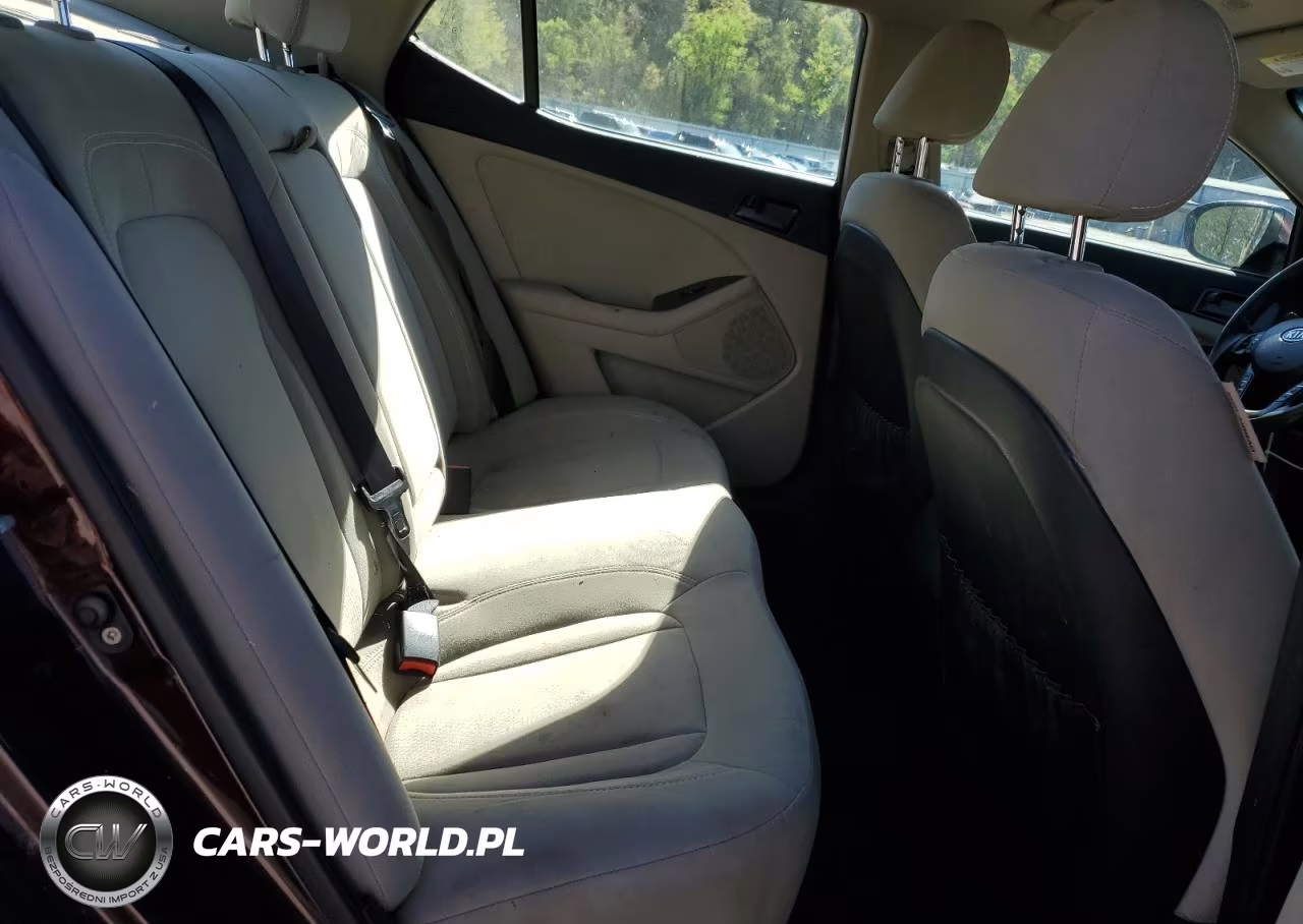 2011 Kia Optima Lx VIN:KNAGM4A7XB5126763 - 10