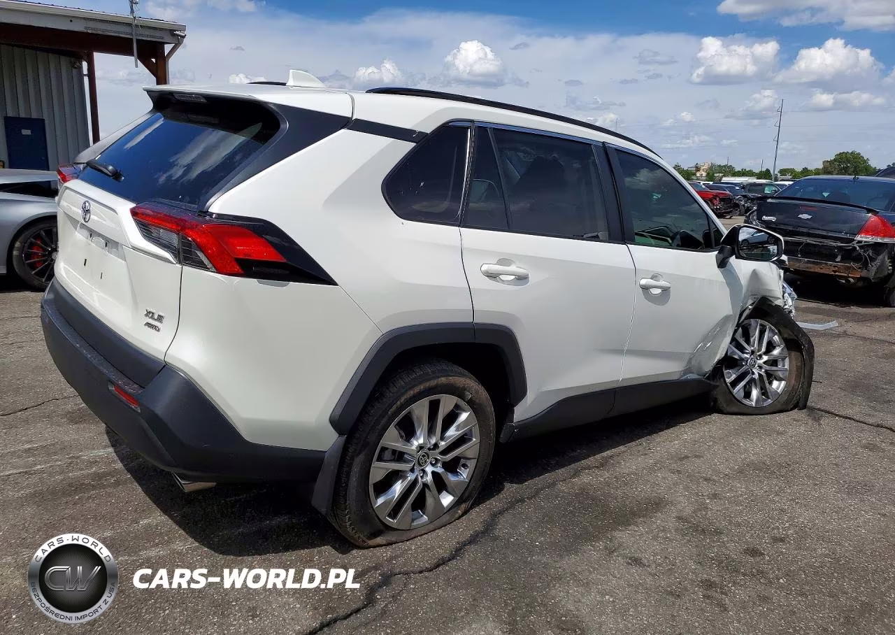 2021 Toyota Rav4 Xle Premium VIN:2T3A1RFV1MW170930 - 3
