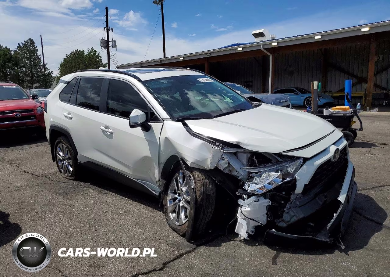 2021 Toyota Rav4 Xle Premium VIN:2T3A1RFV1MW170930 - 4