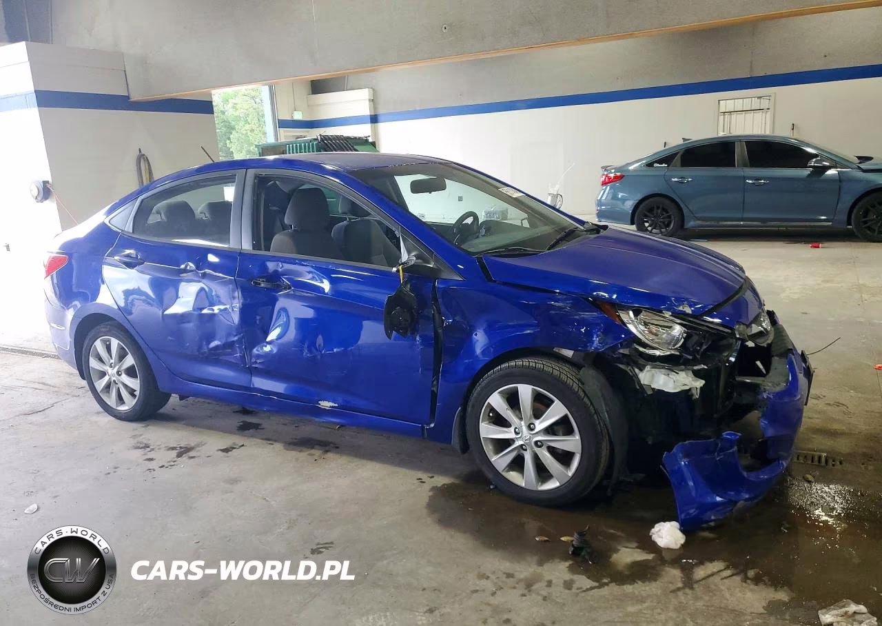 2013 Hyundai Accent Gls VIN:KMHCU4AE9DU341877 - 4