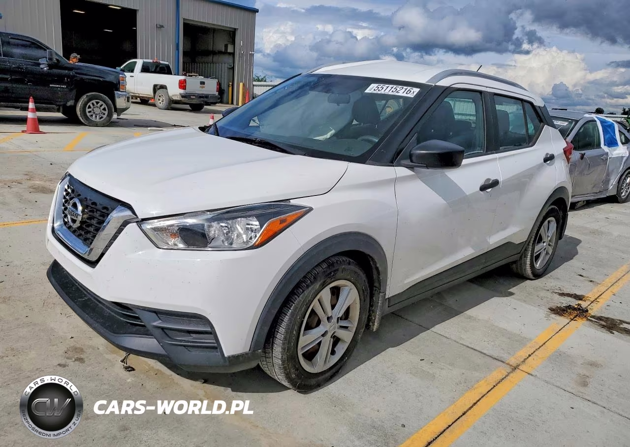 2018 Nissan Kicks S