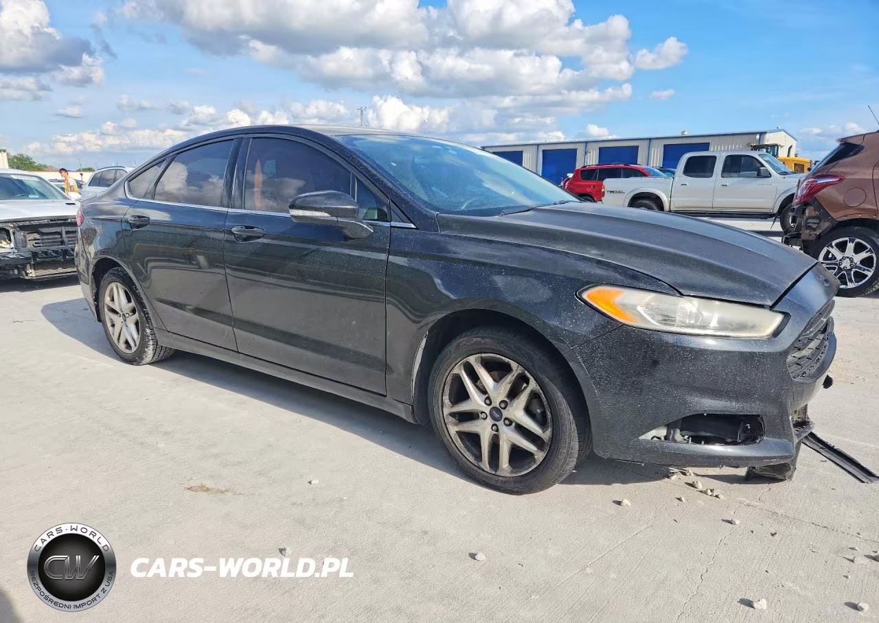 2014 Ford Fusion Se VIN:1FA6P0HD5E5400164 - 4