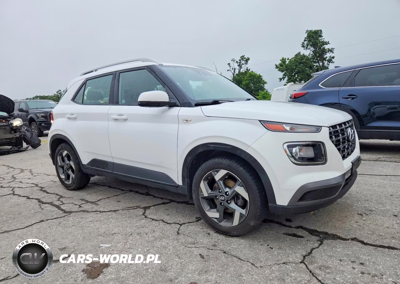2021 Hyundai Venue Sel VIN:KMHRC8A30MU070985 - 4