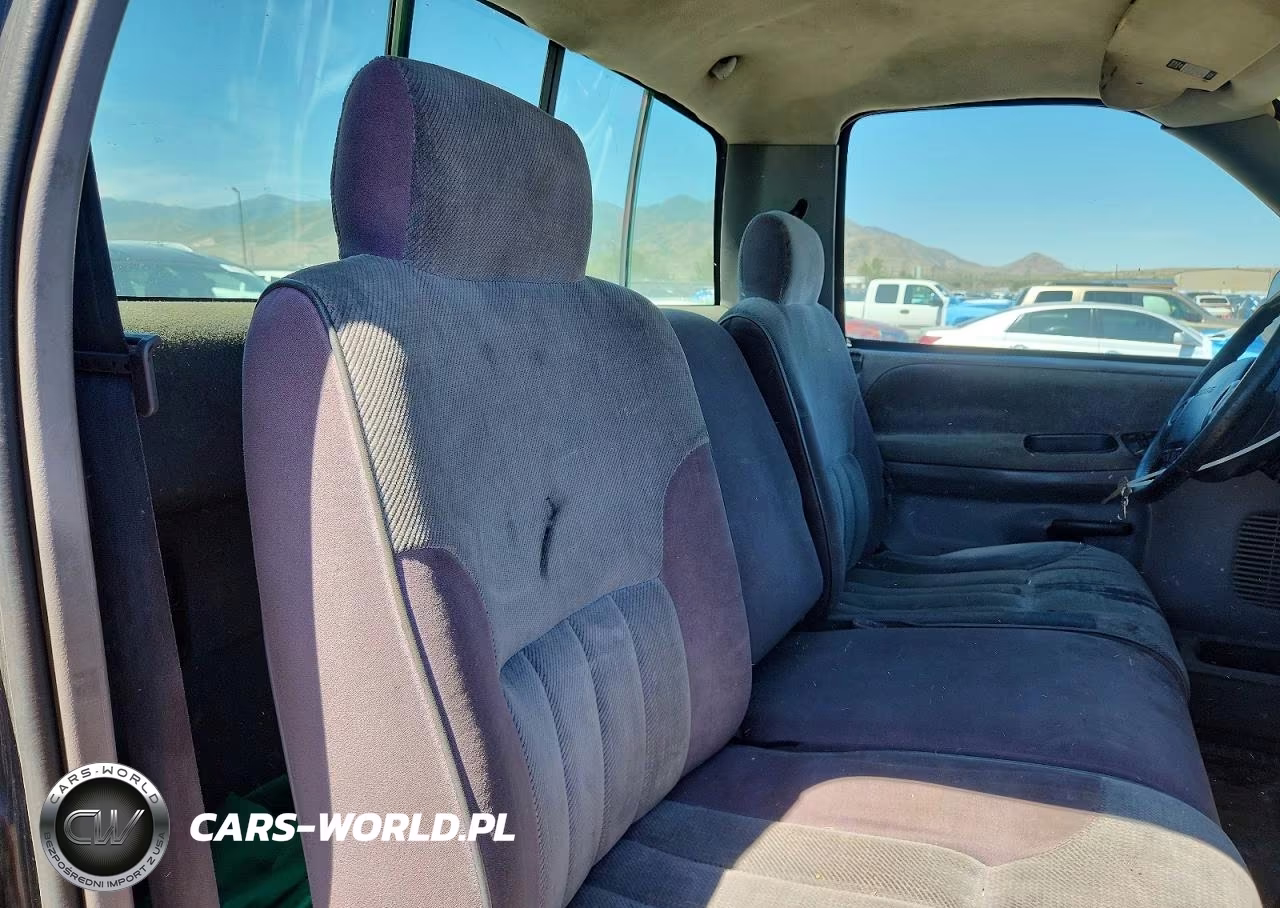 1994 Dodge Ram 2500 VIN:1B7KF26WXRS602159 - 10