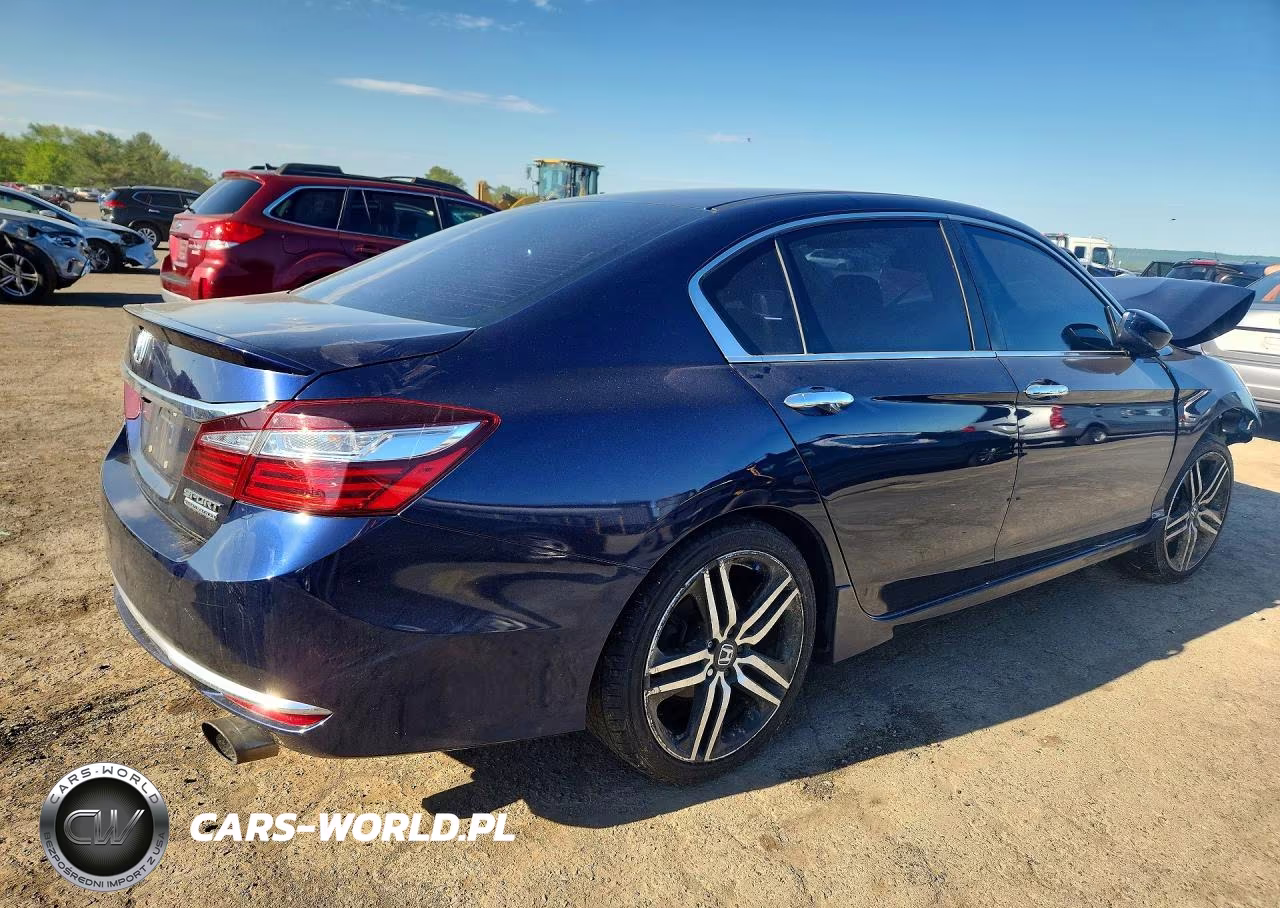 2017 Honda Accord Sport Special Edition VIN:1HGCR2F11HA048015 - 3