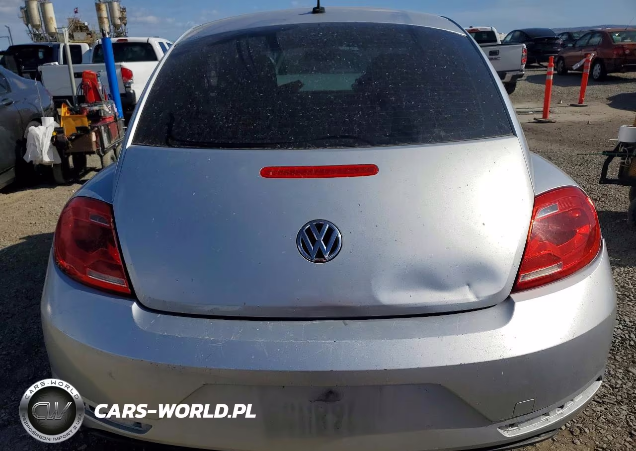2014 Volkswagen Beetle VIN:3VWFP7AT6EM621381 - 6