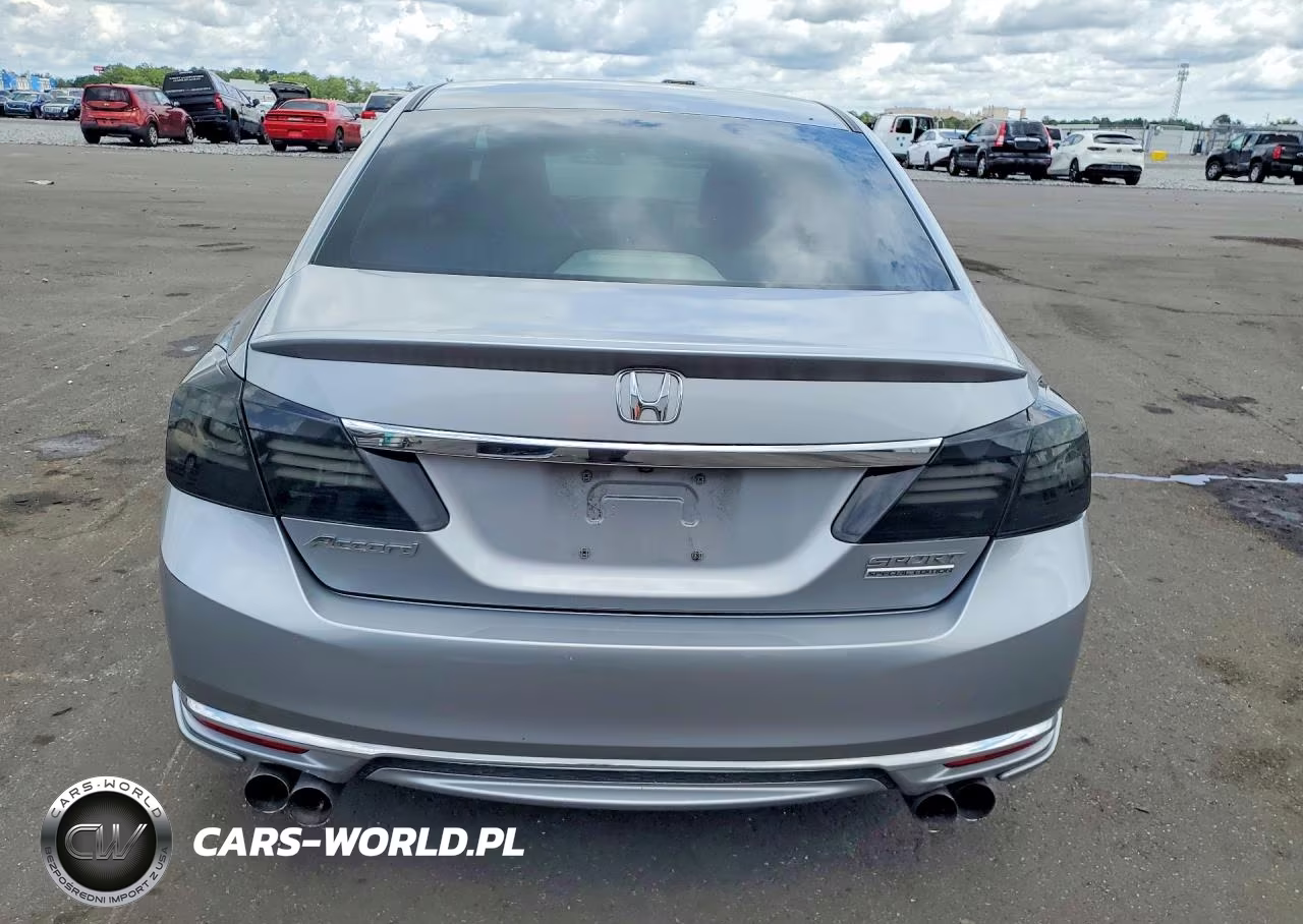 2017 Honda Accord Sport Special Edition VIN:1HGCR2F13HA156202 - 6